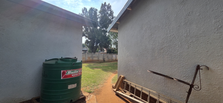 4 Bedroom Property for Sale in Carters Glen Northern Cape